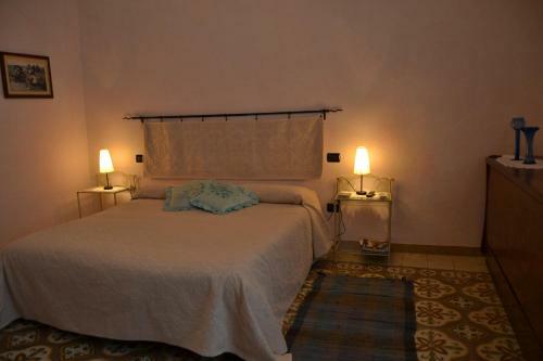 Hostal S'attobiu B&B And Guest-houses