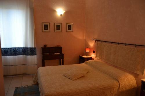 Hostal S'attobiu B&B And Guest-houses