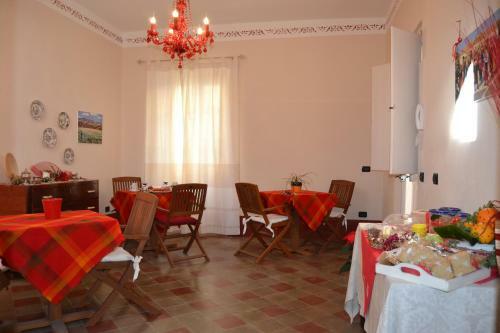 Hostal S'attobiu B&B And Guest-houses