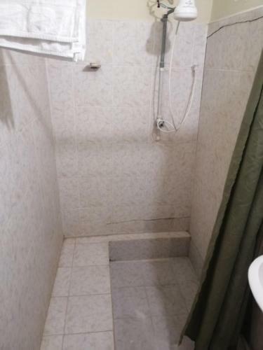 Hostal Tonys Guest House