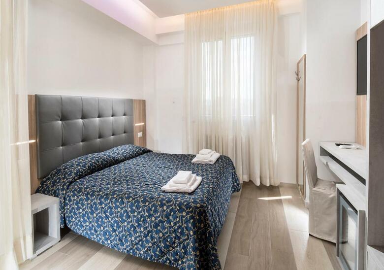 Hotel Mediterraneo Nihotels
