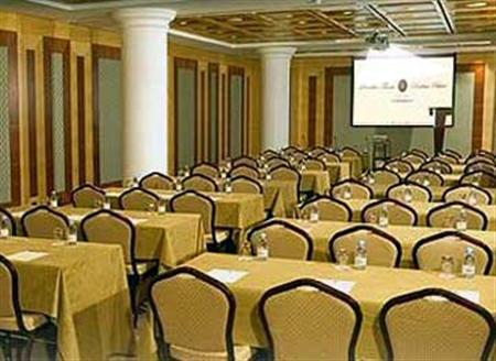 Hotel Donbass Palace