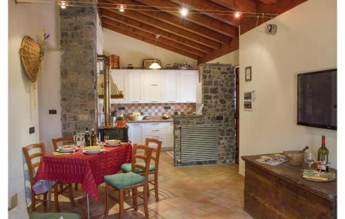 Apartment Cembrano Maissana -sp- With A Fireplace 193