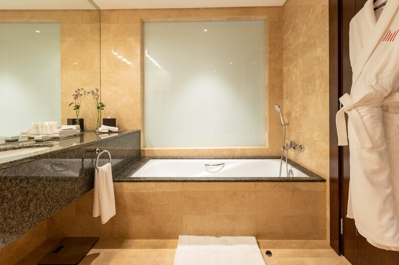 Hotel Grand Millennium Al Wahda Abu Dhabi