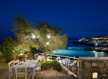 Hotel St Nicolas Bay