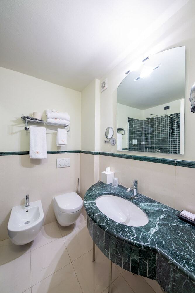 Hotel Castello Di Casiglio