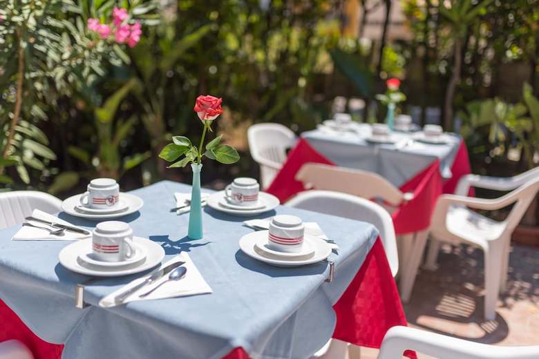 Hotel La Piramide