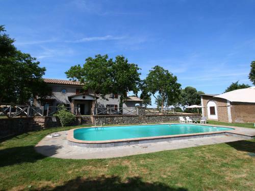 Apartamento Spacious Farmhouse In Bagnoregio With Swimming Pool