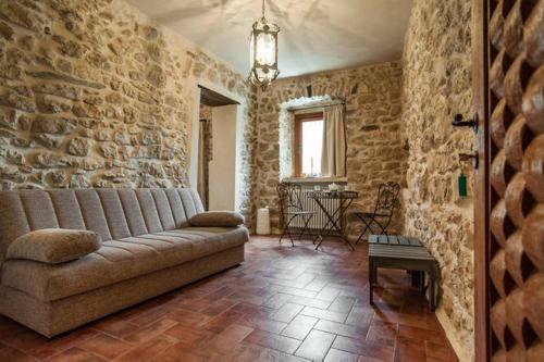 Agroturismo Milleunapietra Guest House