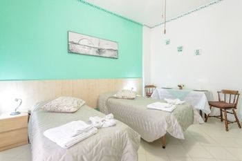 Hostal B&B Soggiorno Di Ostia