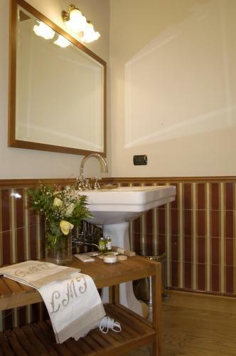 Hotel Locanda Dei Mai Intees