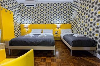 Hostal Pellicano Guest House