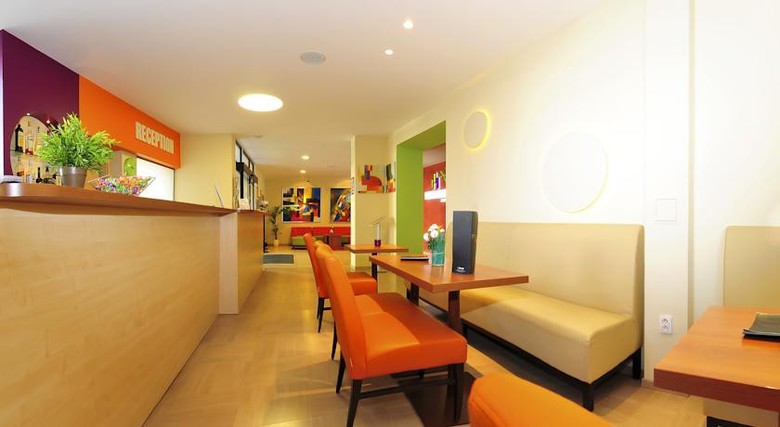 Hotel Color