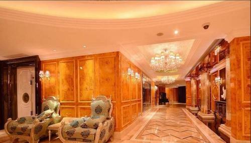 Jinling Danyang Hotel