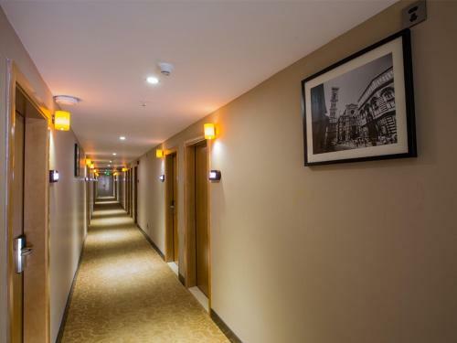 Hotel 7days Premium Chongqing Hongqihegou