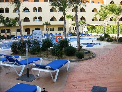 Apartamentos Playamarina