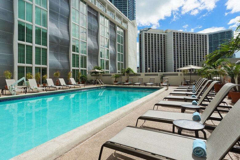 Hotel Courtyard By Marriott Miami Downtown