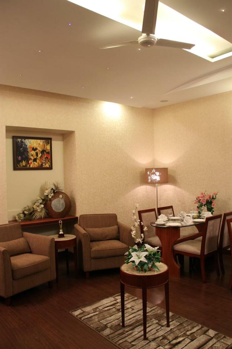 Hotel Clarks Inn, Amritsar