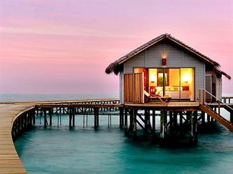 Hotel Centara Ras Fushi Resort And Spa