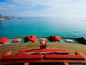 Hotel Centara Ras Fushi Resort And Spa