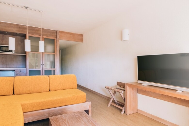 Aparthotel Iberostar Waves Pinos Park