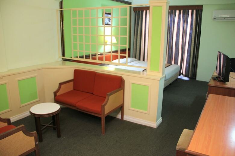 Miri Hotel