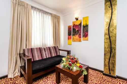 Ceylon City Hotel