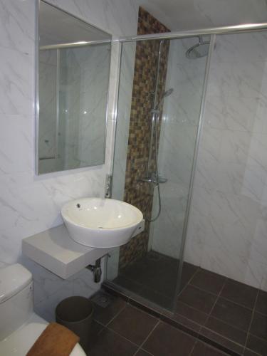 Waterfront Boutique Hotel