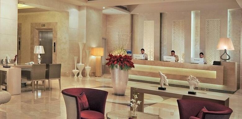 Hotel Radisson Hyderabad Hitec City
