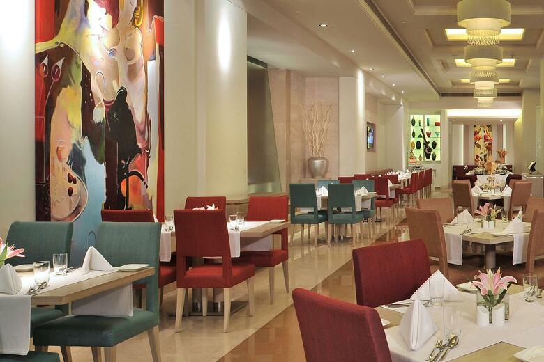 Hotel Radisson Hyderabad Hitec City