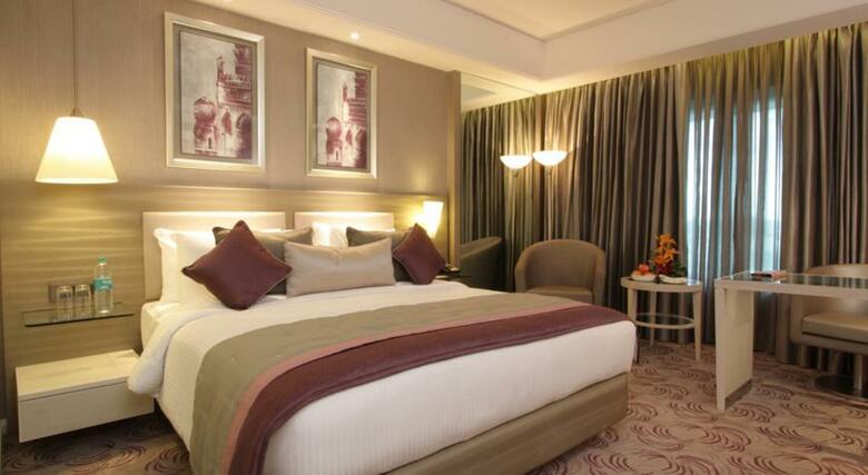 Hotel Radisson Hyderabad Hitec City