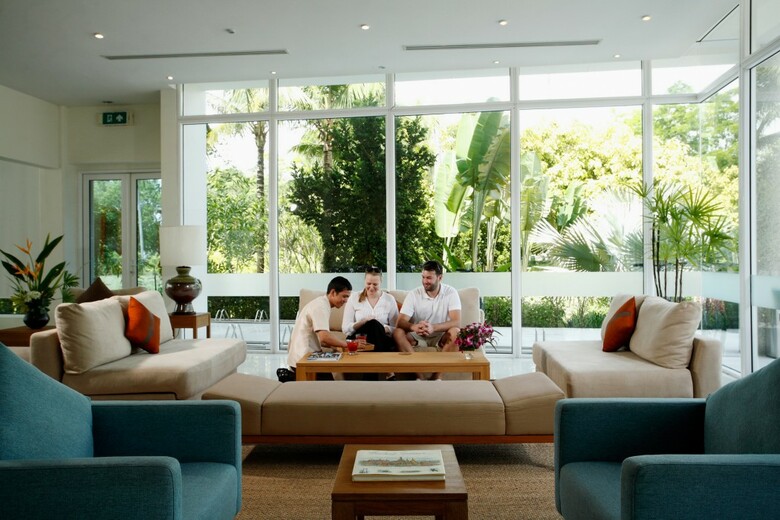 Hotel Centara Grand West Sands Resort & Villas Phuket