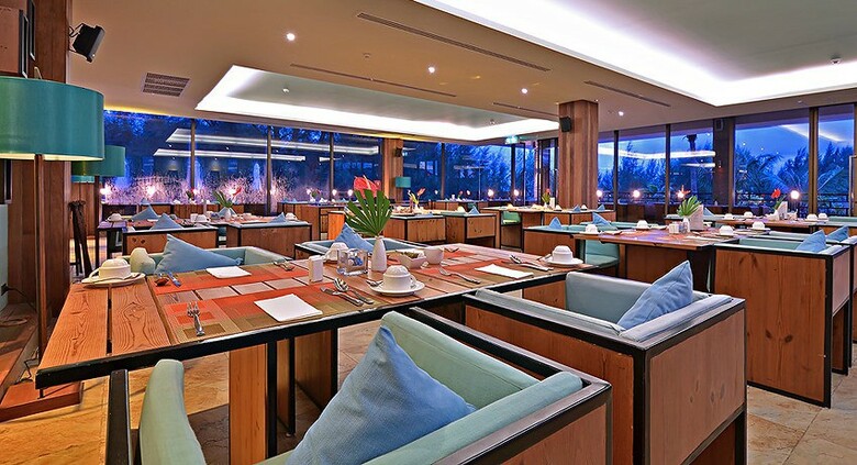 Hotel Centara Grand West Sands Resort & Villas Phuket