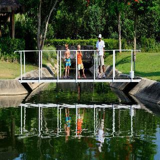 Hotel Centara Grand West Sands Resort & Villas Phuket