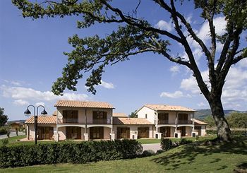 Aparthotel Villaggio Le Querce