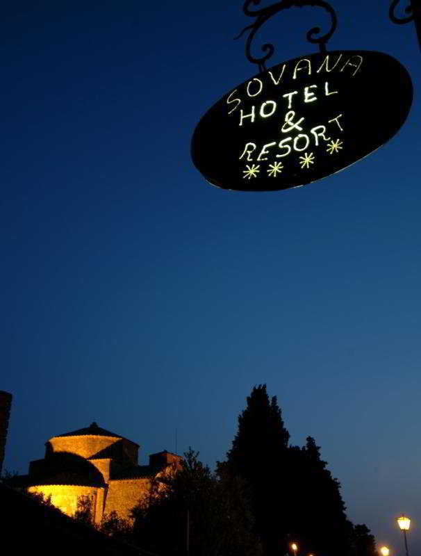 Sovana Hotel & Resort