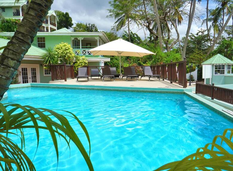 Hotel Marigot Beach Club & Dive Resort