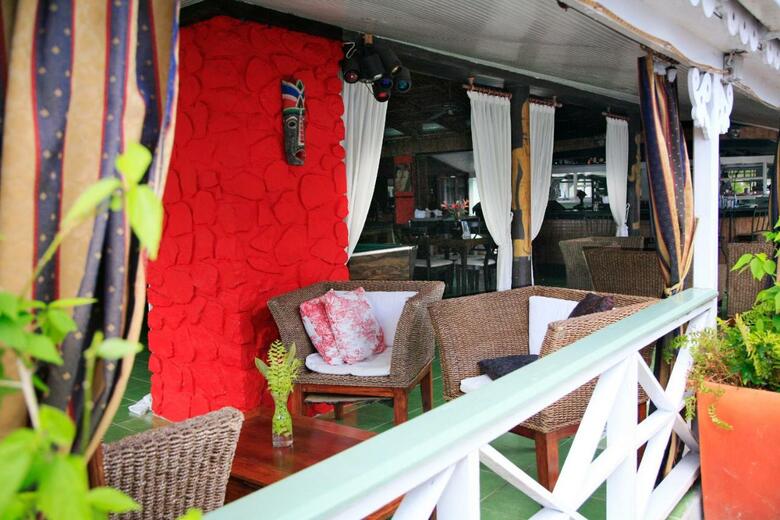 Hotel Marigot Beach Club & Dive Resort