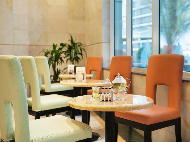 Apartamento Golden Tulip Media Hotel