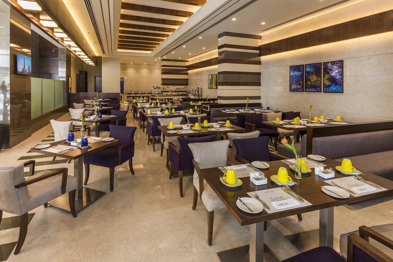 Apartamento Golden Tulip Media Hotel