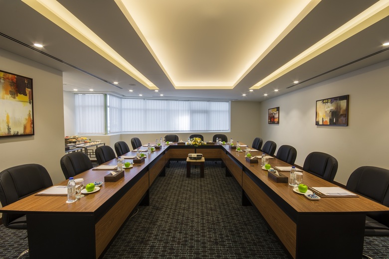 Apartamento Golden Tulip Media Hotel