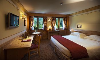 Golf Hotel