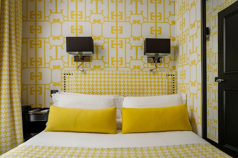 Hotel Monceau Elysees