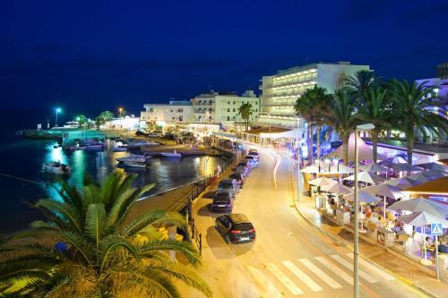 Apartamentos Playa Es Cana