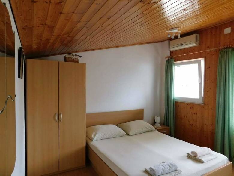 Apartments Neno