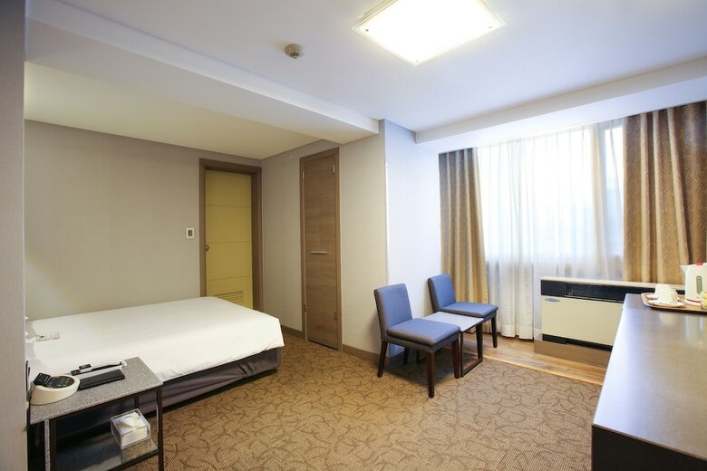 Hotel Savoy