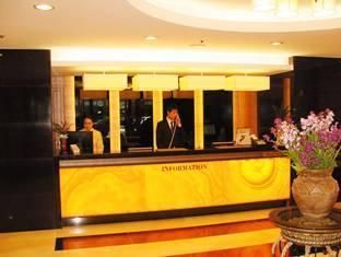 Hotel Three Seven Stay