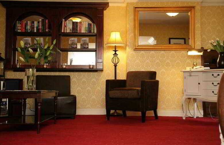 Hostal Hibernian House