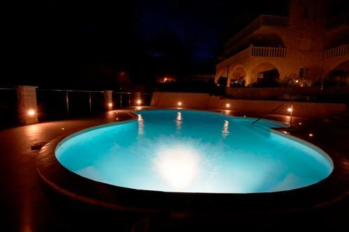 Apartments Marnic