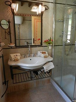 Bed & Breakfast Antico Casale Urbani